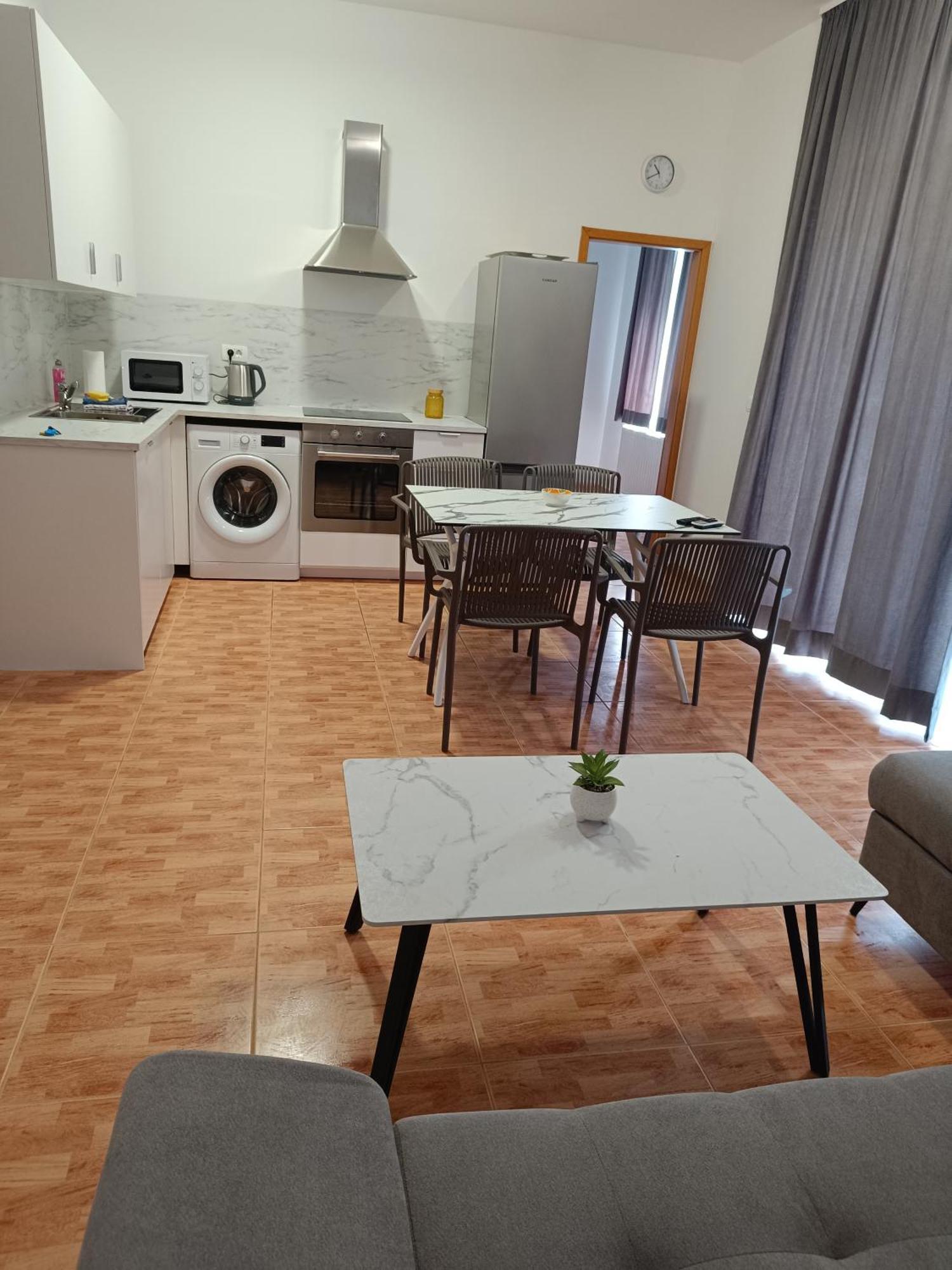 Apartmani "Radi" Baška Voda Εξωτερικό φωτογραφία
