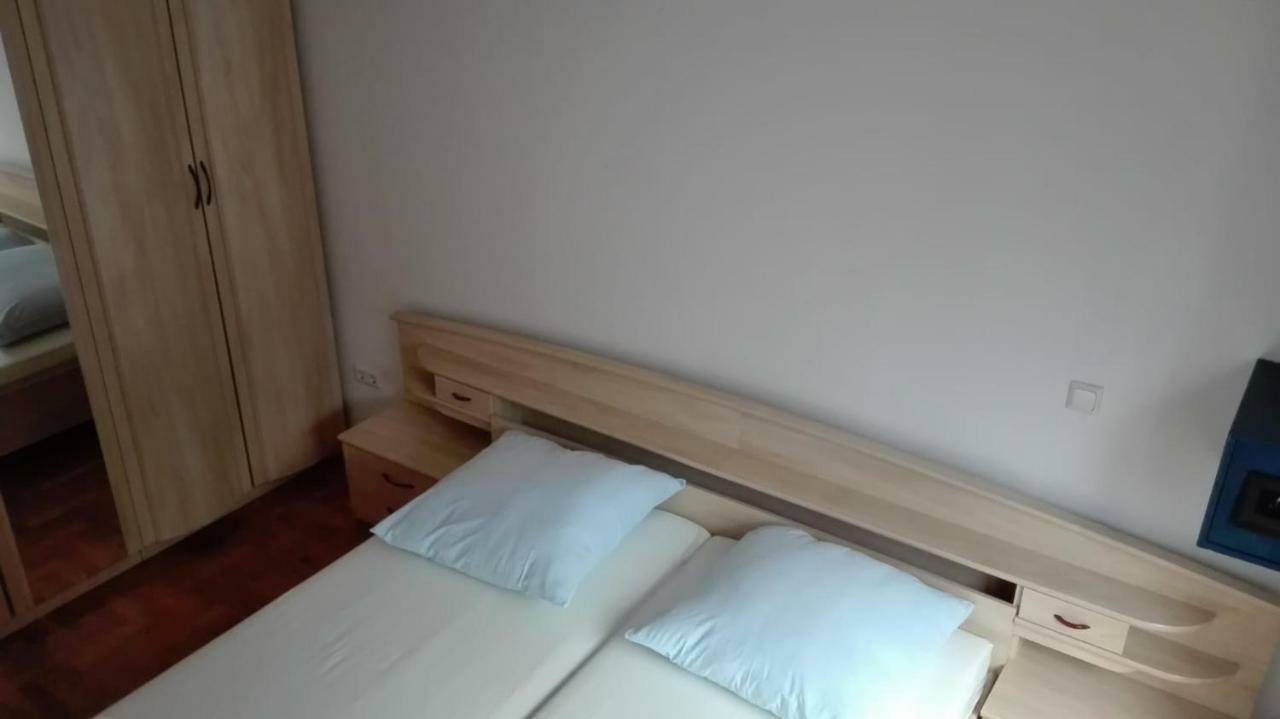Apartmani "Radi" Baška Voda Εξωτερικό φωτογραφία
